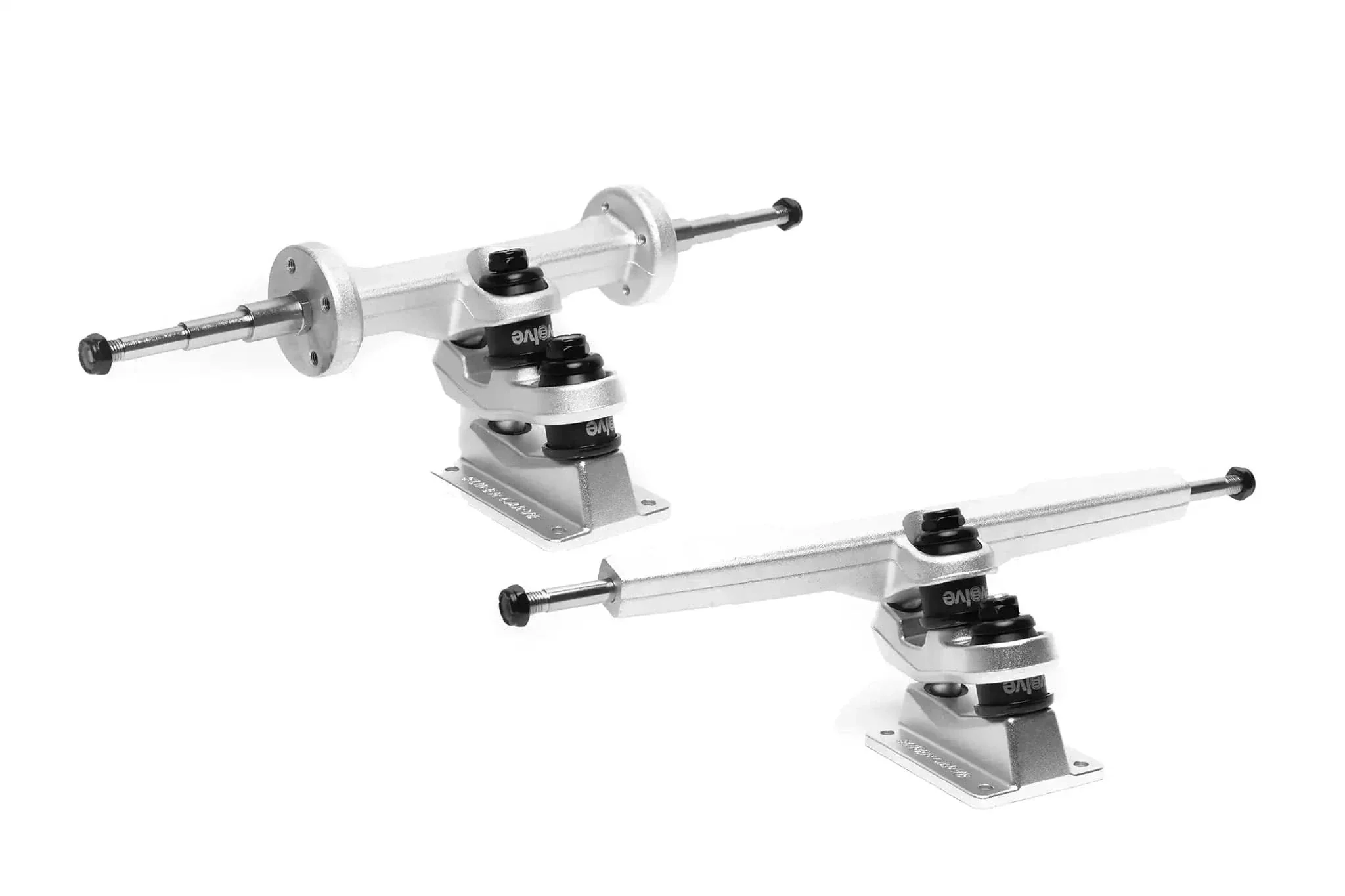 Evolve SuperCarve 2 Skateboard Trucks Silver - Image 2