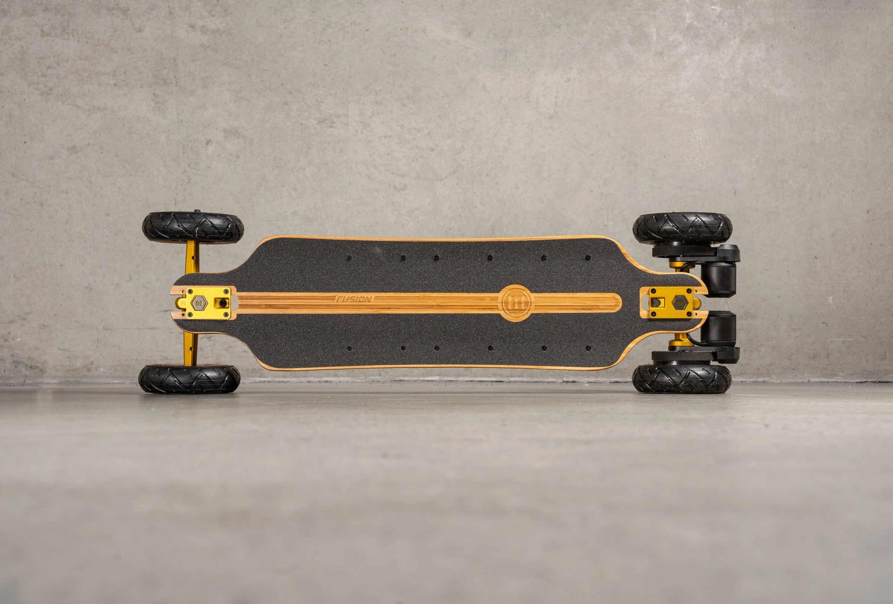 Evolve Fusion All Terrain Electric Skateboard - Image 12